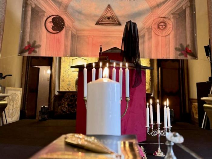 Dai cappucci ai riti di iniziazione, la massoneria spiegata a Catania dal Gran Maestro della Gran Loggia d'Italia