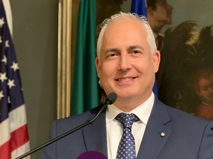 Vincenzo Arcobelli, da Patern&ograve; a New York: &laquo;Vi racconto le Little Italy d'America: da ghetti a icone culturali&raquo;