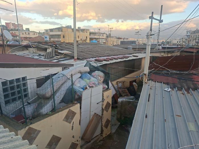 &Egrave;  emergenza per una discarica in una baracca di via Sacro Cuore