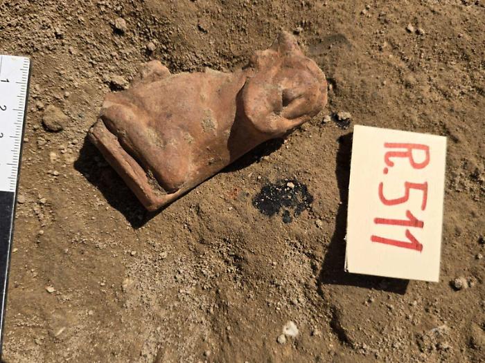 All'Orto Fontanelle ritrovata la prima statuetta di Acheloo, il dio del fiume Gela